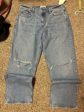 Abercrombie & Fitch Light Baggy Low rise jeans NWT size 32